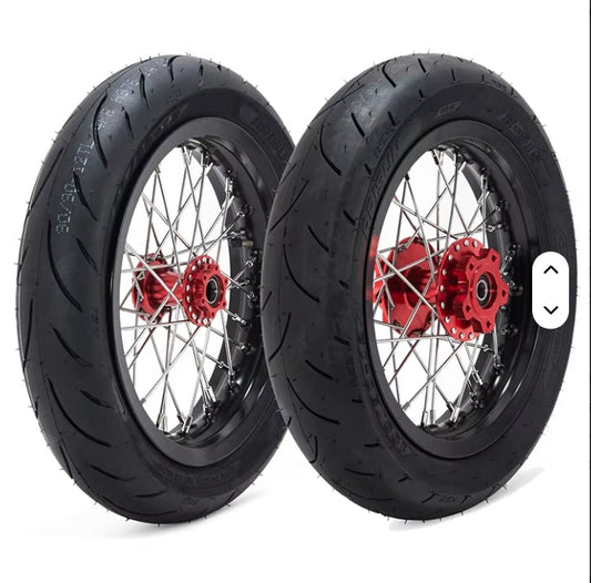Tuttio Super-Moto Wheel Set